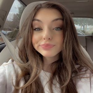 Meet your Posher, Liv